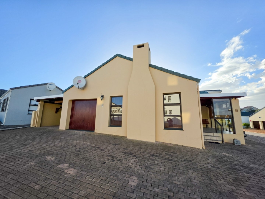 3 Bedroom Property for Sale in Stilbaai Wes Western Cape